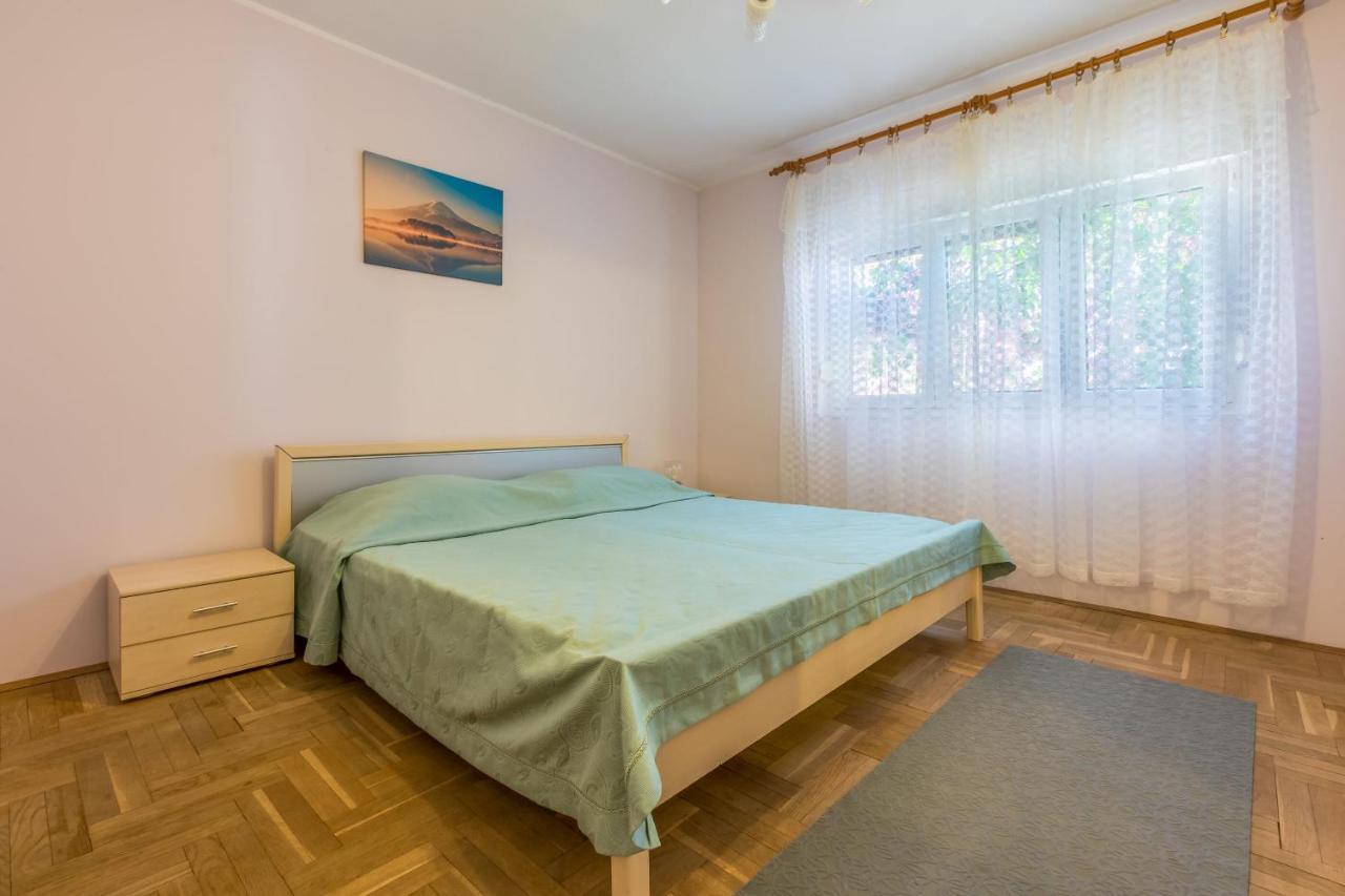 Apartment Eugen Crikvenica Exterior foto